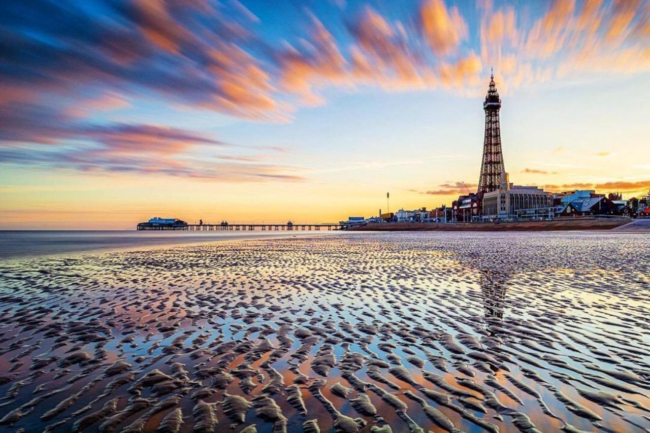 White Moon Hotel Blackpool Exterior photo