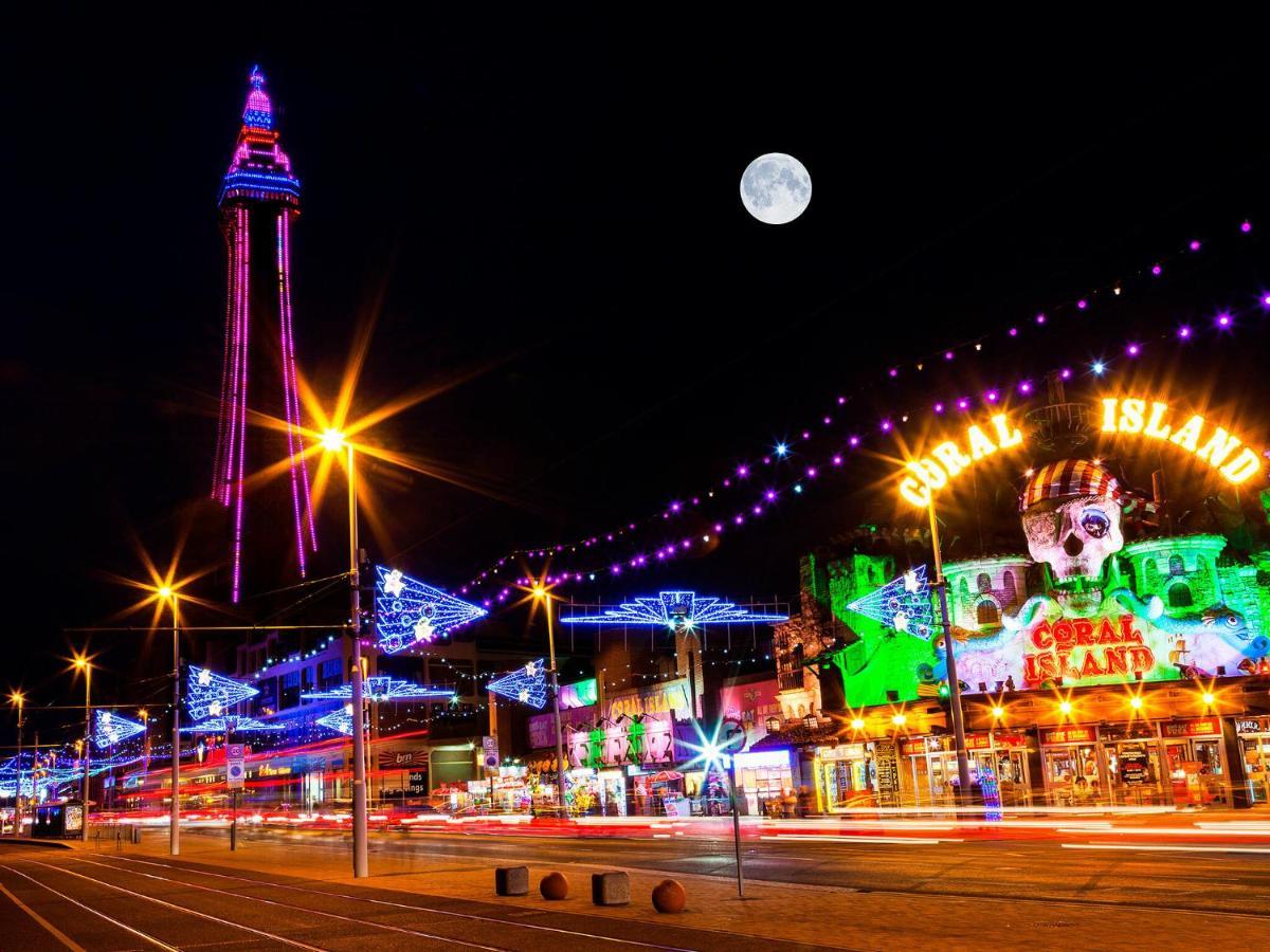 White Moon Hotel Blackpool Exterior photo